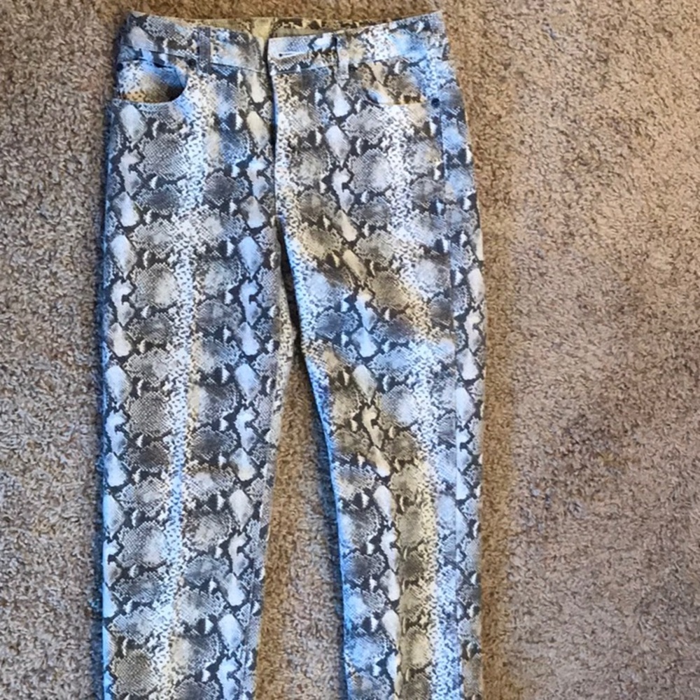 Chico’s snakeskin skinny pant